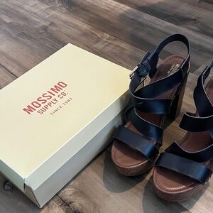 Mossimo Supply Co. Women's Black Platform Sandals